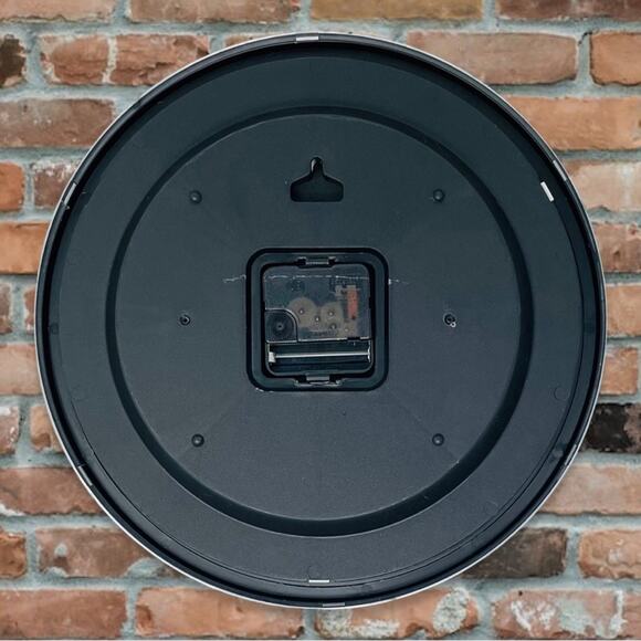 Chicago White Sox Wall Clock | Y2K Vintage MLB Decor | 12” | Collectible - Picture 3 of 7